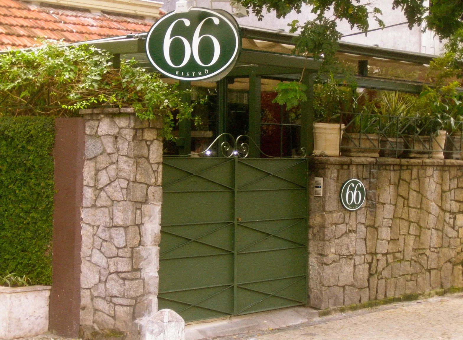 Bistro 66