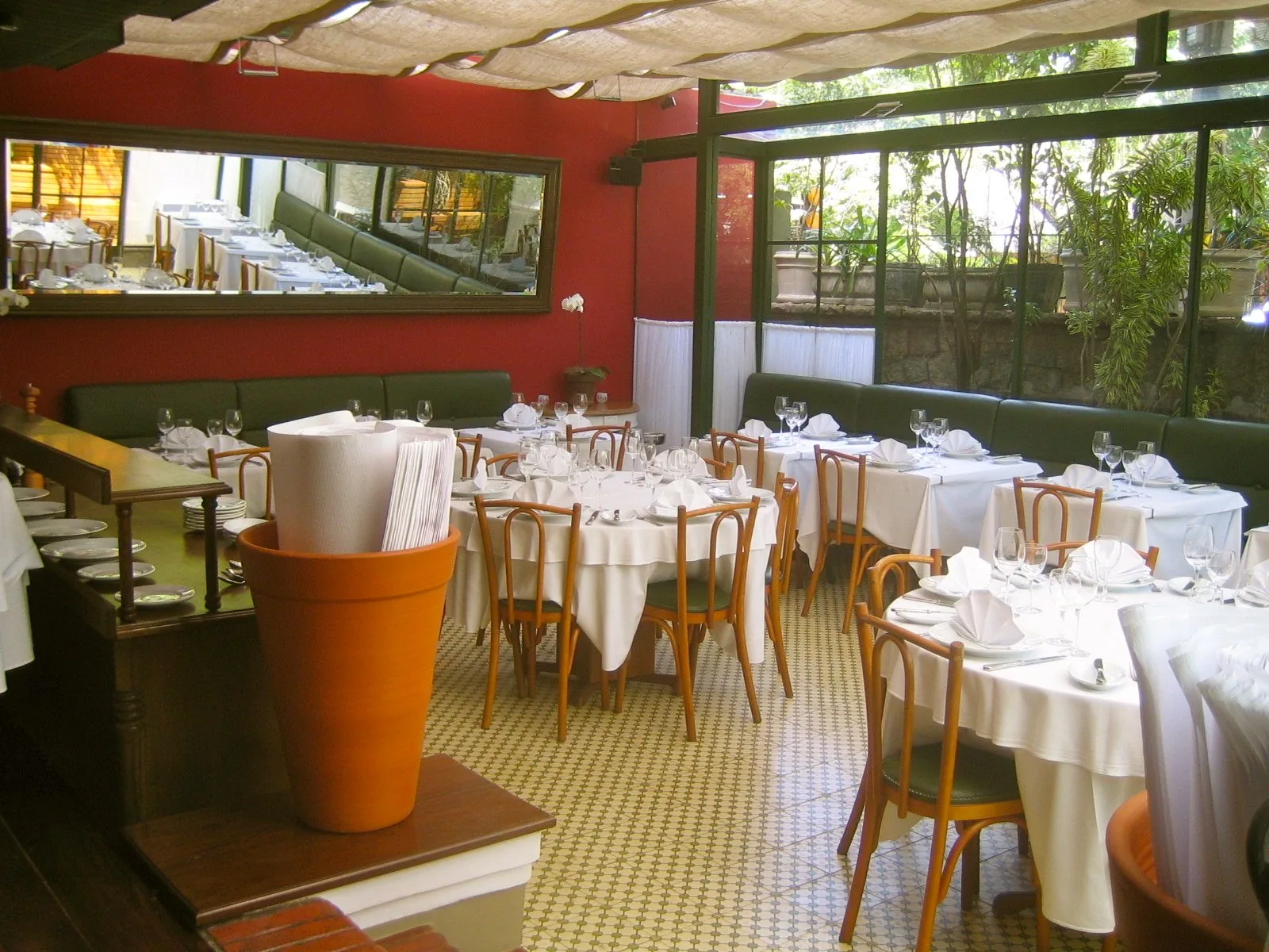 Bistro 66