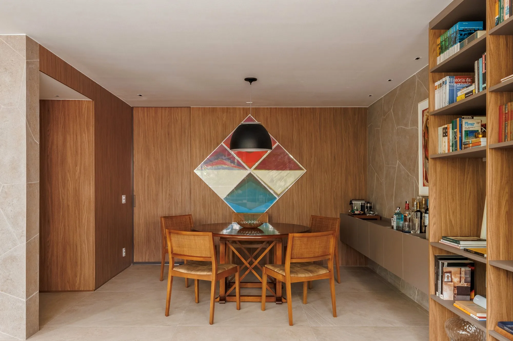 Rua Barão de Jaguaripe, Apartamento Ar
