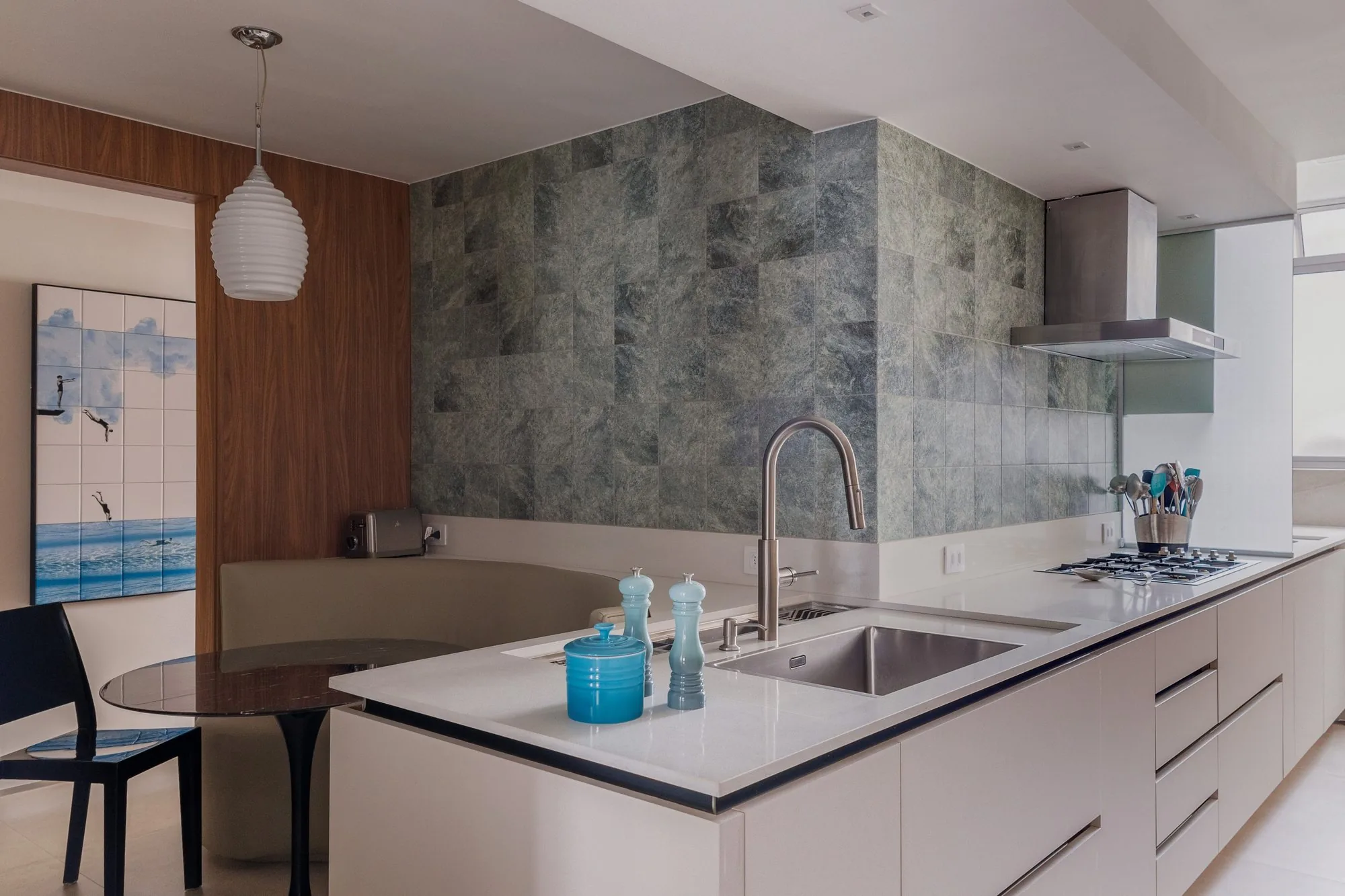 Rua Barão de Jaguaripe, Apartamento Ar