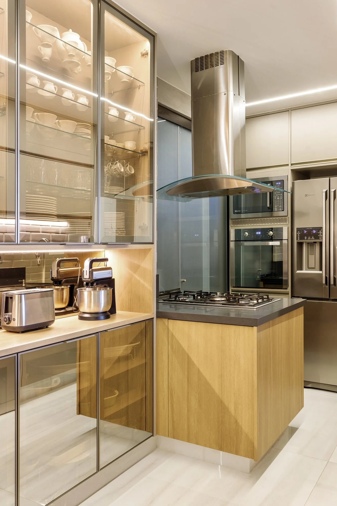 Av. Borges de Medeiras, Apartamento Jl
