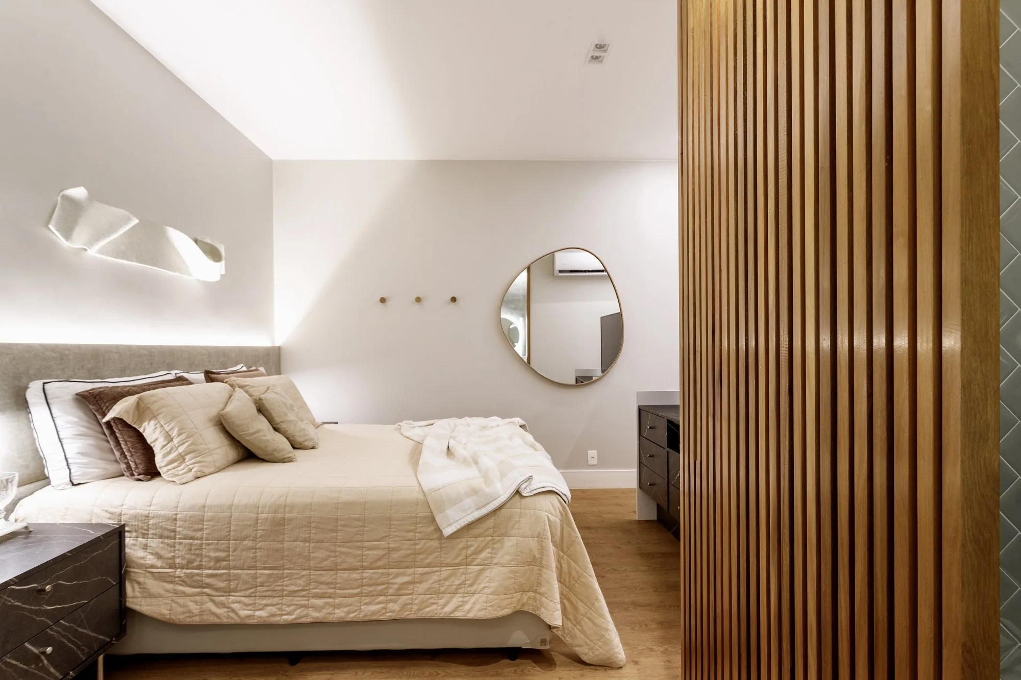 Av. Borges de Medeiras, Apartamento Jl