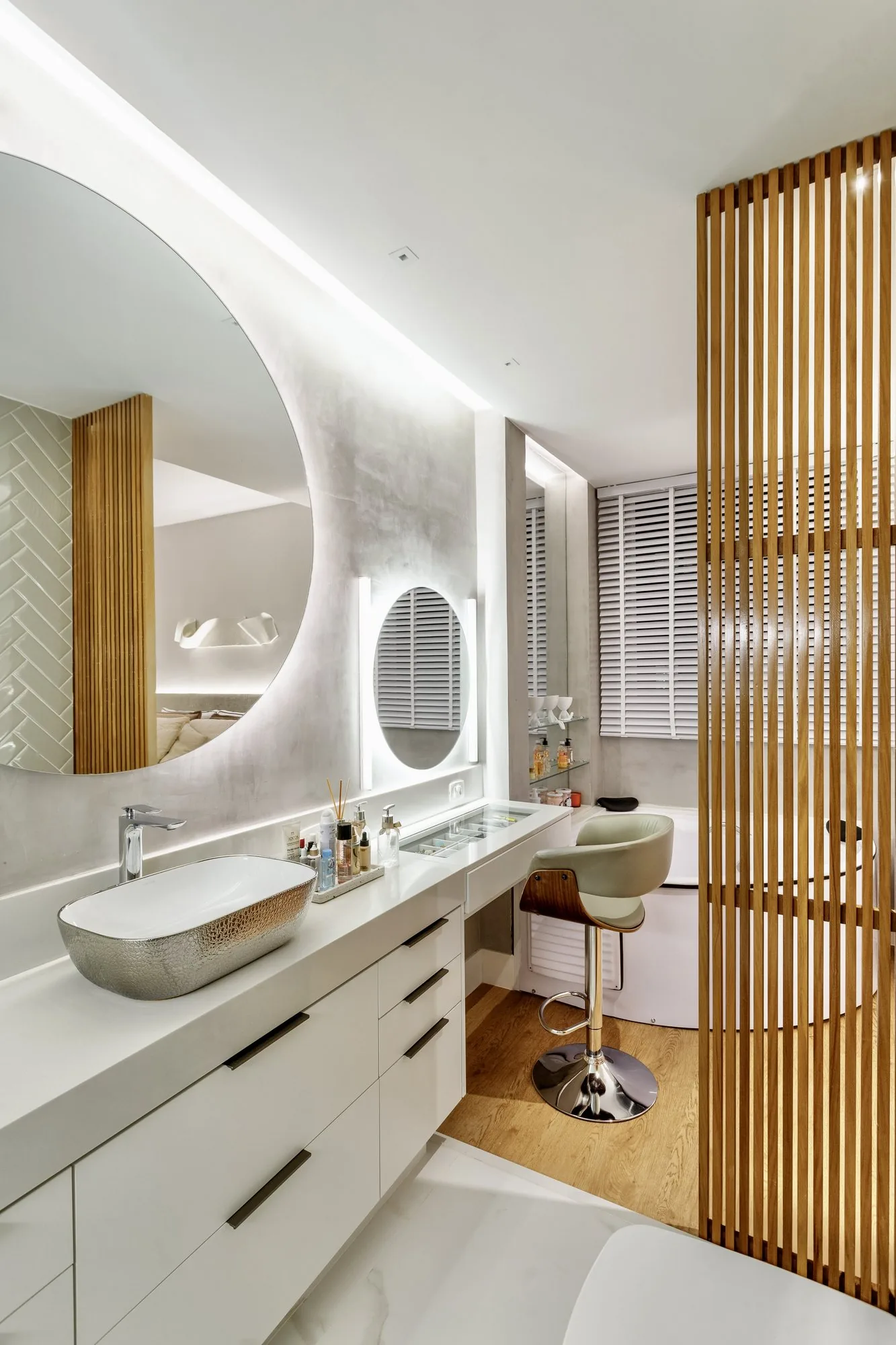 Av. Borges de Medeiras, Apartamento Jl