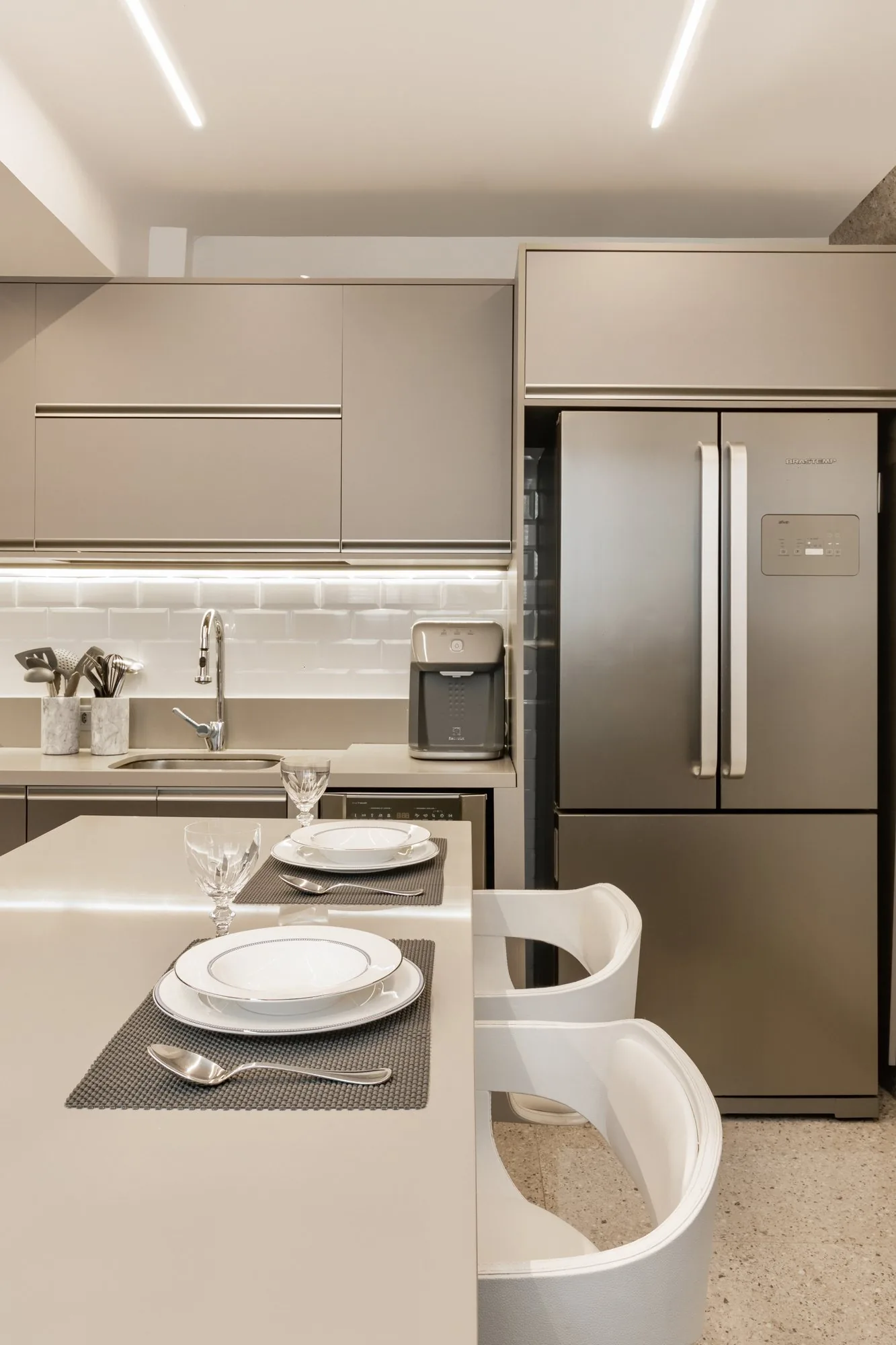 Av. Rui Barbosa, Apartamento Aj