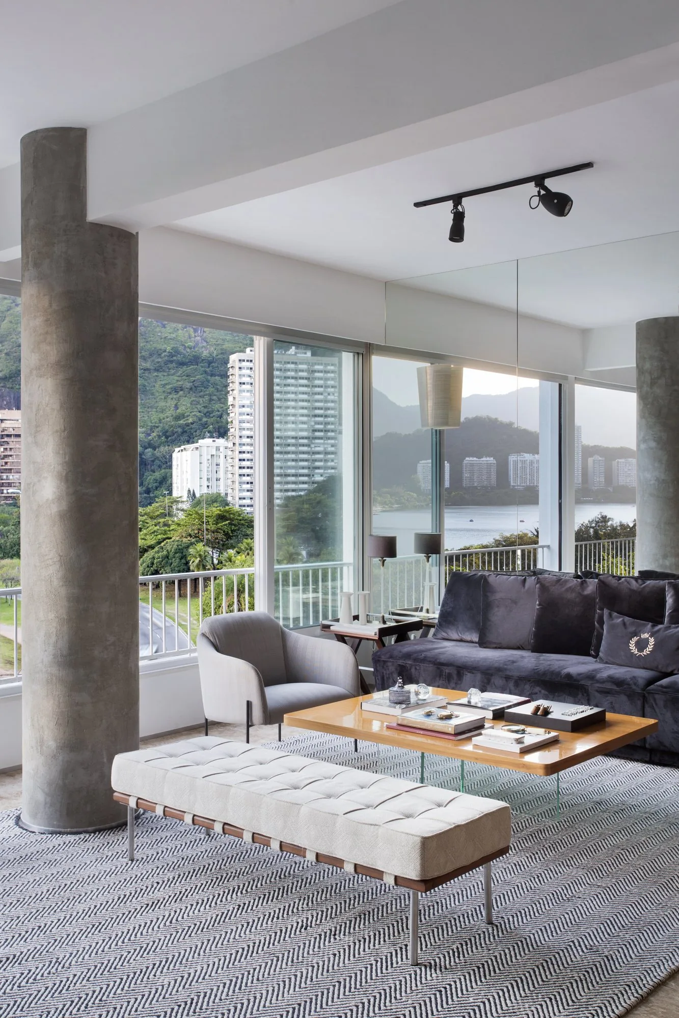 Av. Epitácio Pessoa, Apartamento Rb