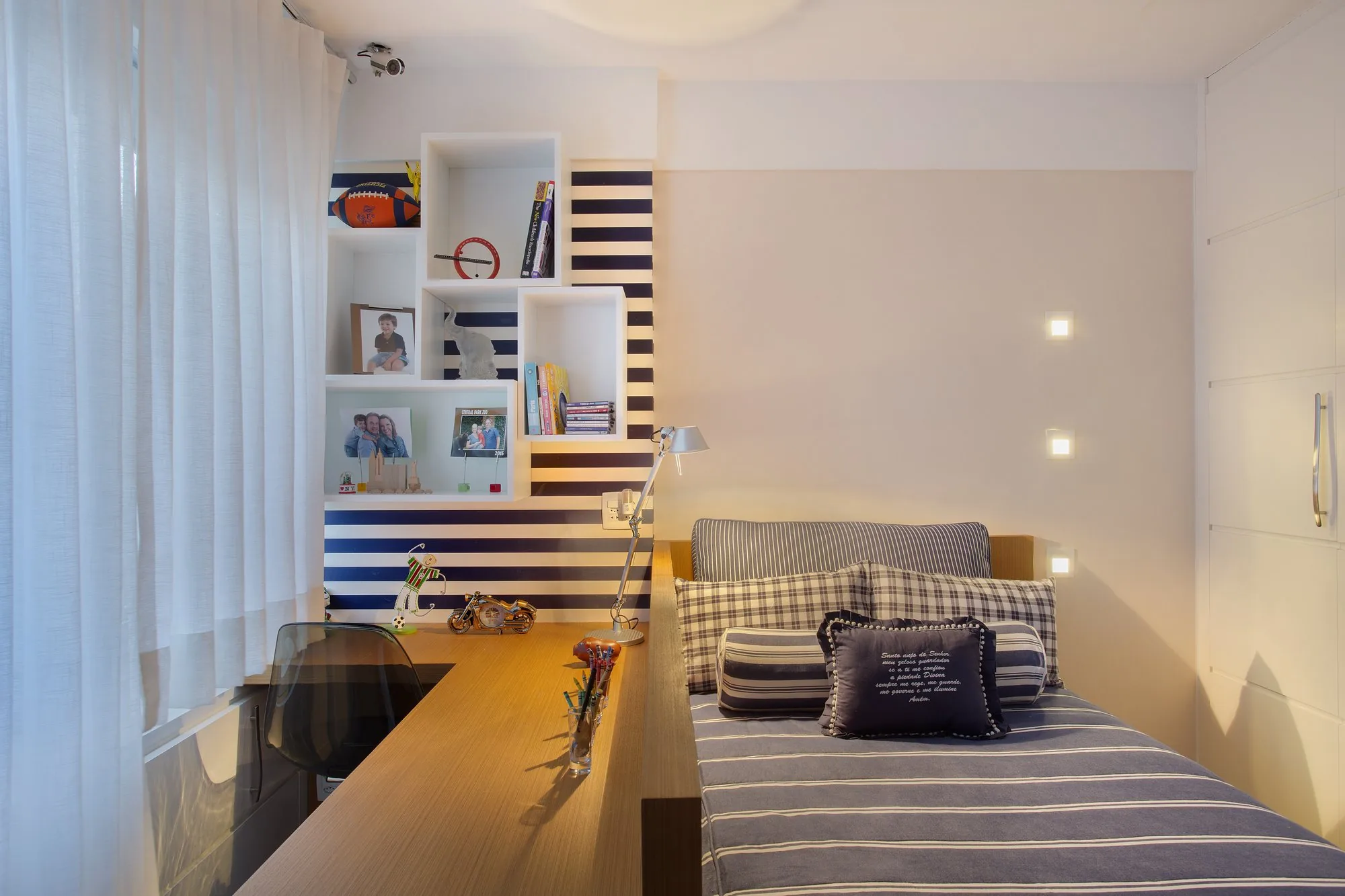 Rua Barão de Jaguaripe, Apartamento Rb