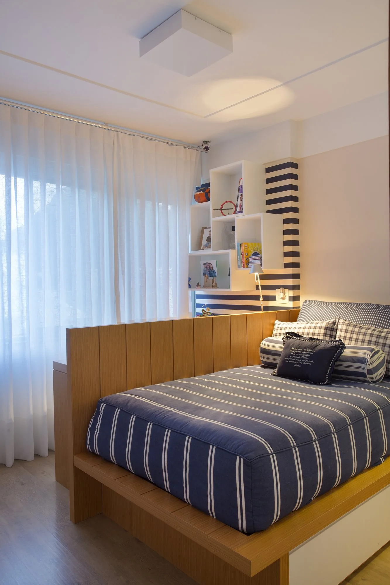Rua Barão de Jaguaripe, Apartamento Rb